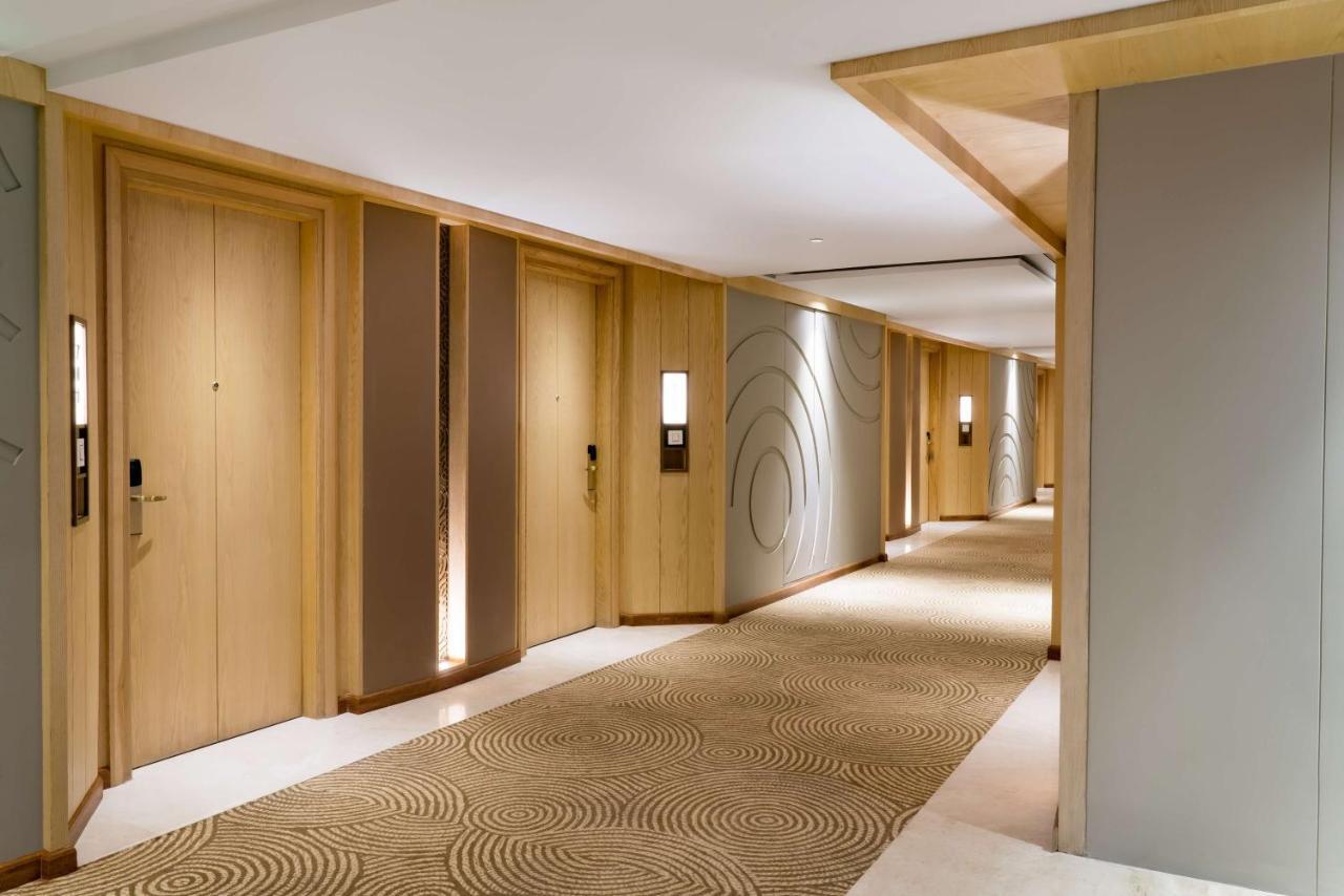 Radisson Bhopal Hotel Exterior photo