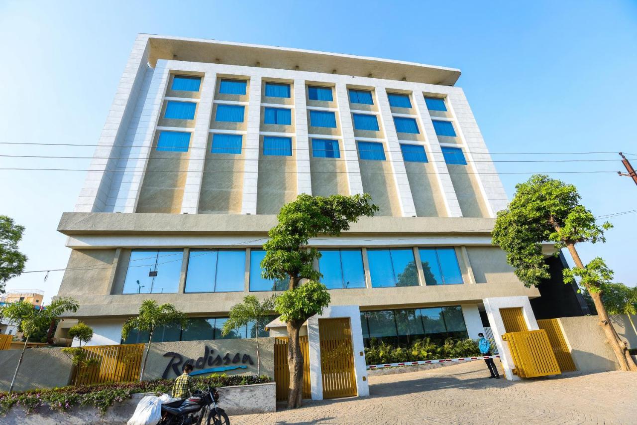 Radisson Bhopal Hotel Exterior photo
