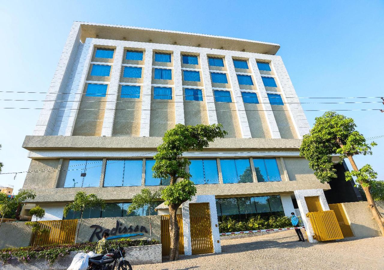 Radisson Bhopal Hotel Exterior photo