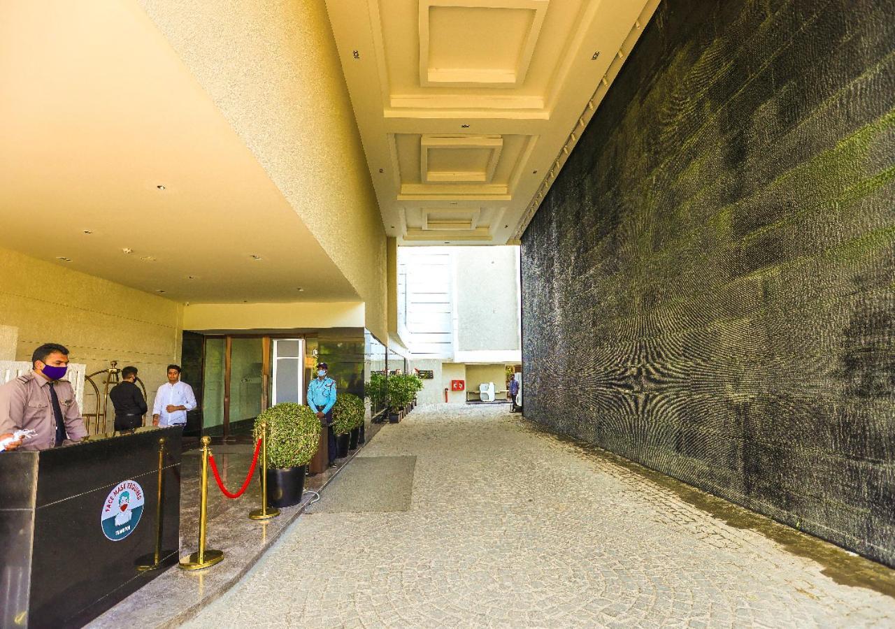 Radisson Bhopal Hotel Exterior photo